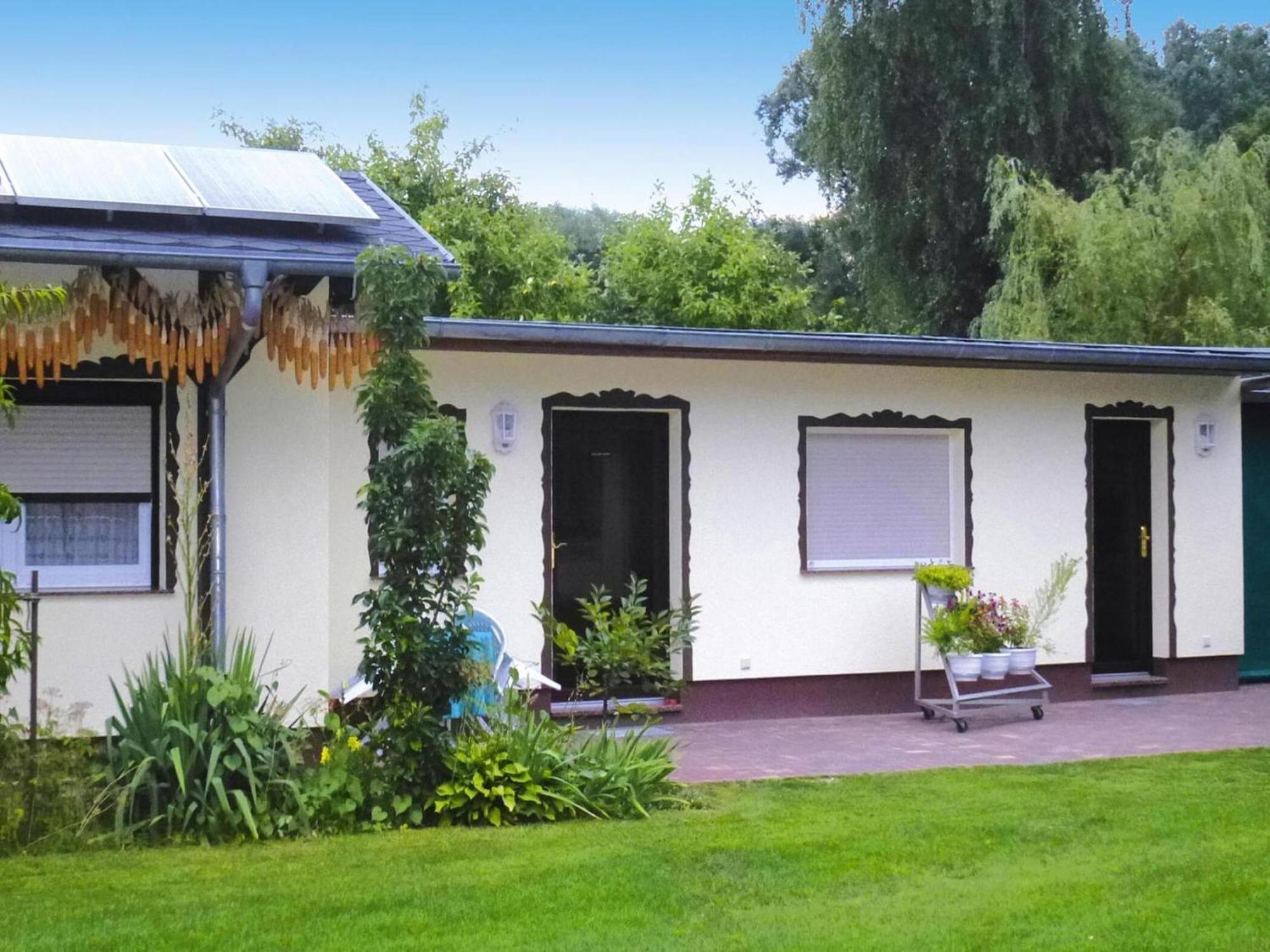 Bungalow In Luebben An Der Spree Exteriör bild
